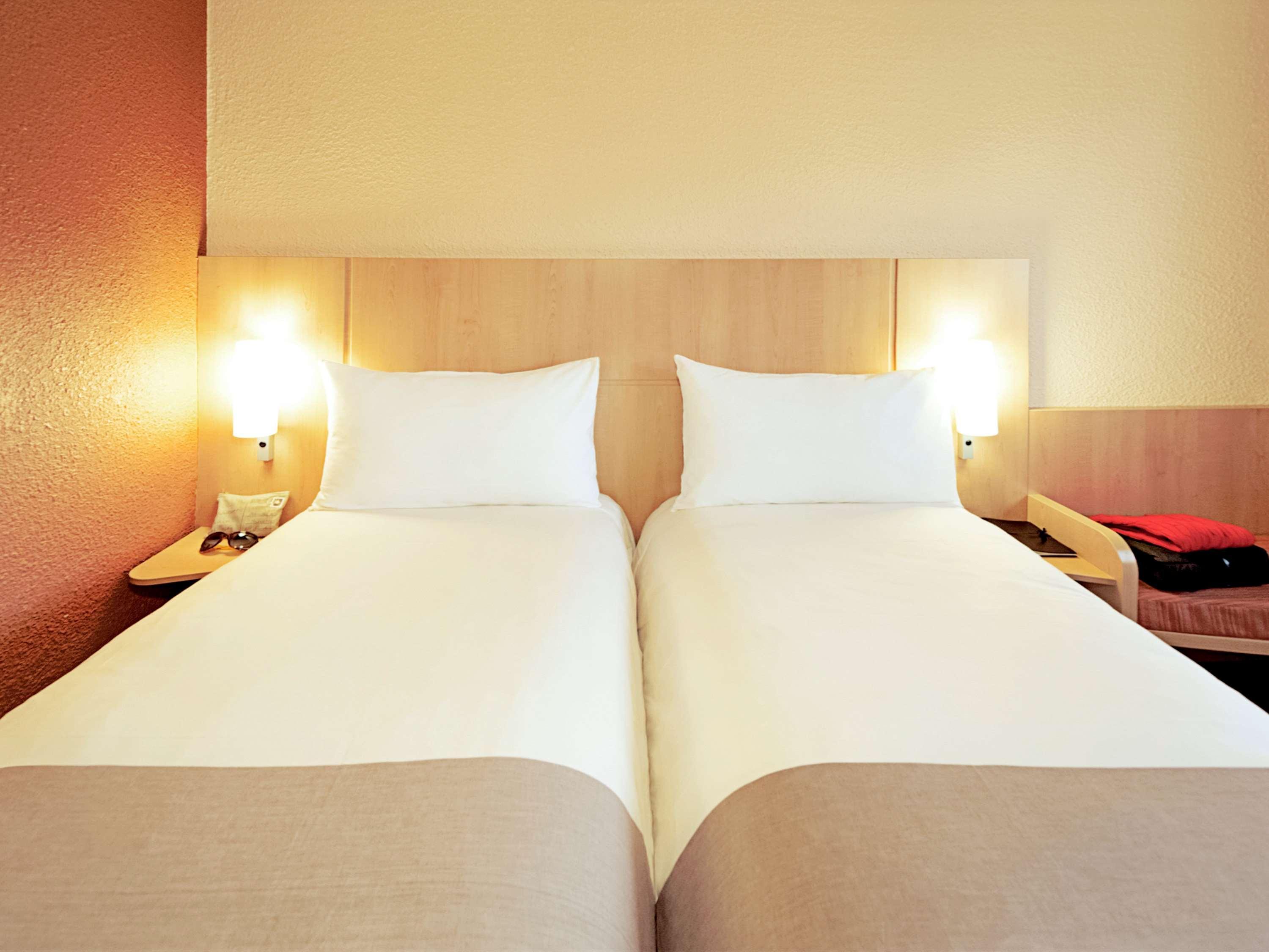 Ibis Charleroi Centre Gare Hotel Ngoại thất bức ảnh