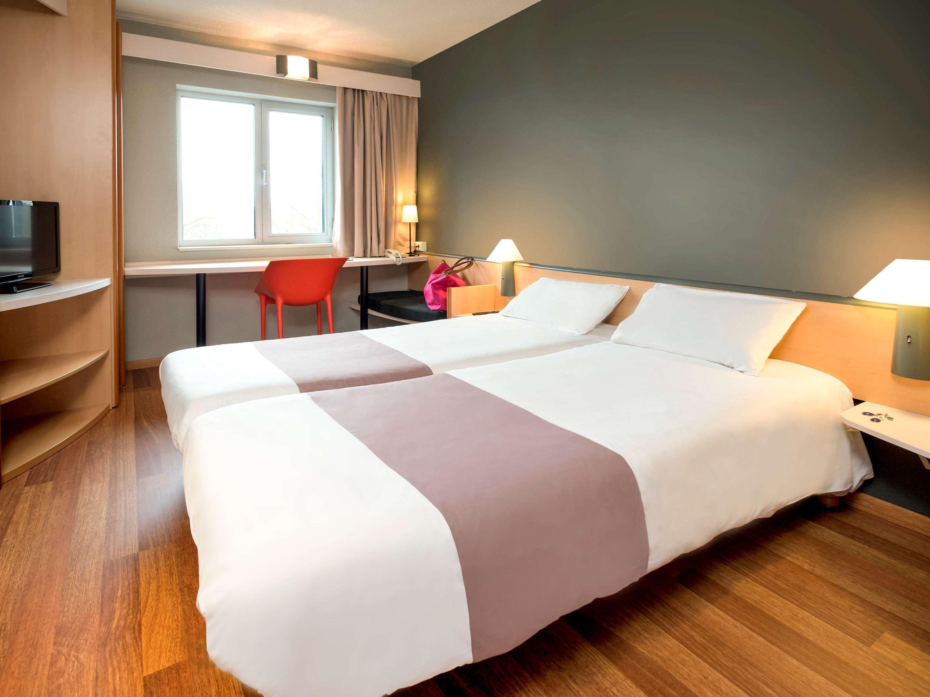 Ibis Charleroi Centre Gare Hotel Ngoại thất bức ảnh