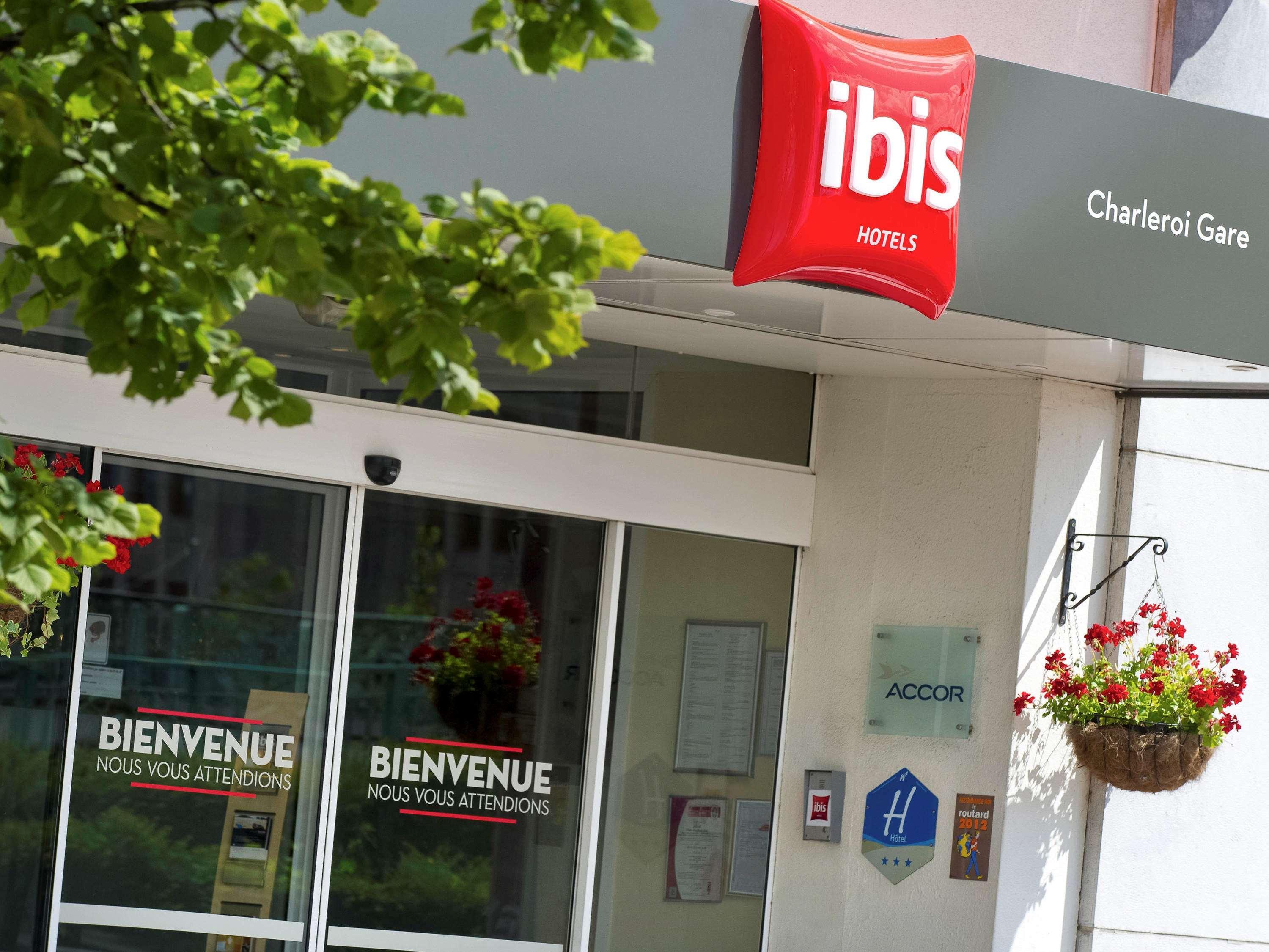 Ibis Charleroi Centre Gare Hotel Ngoại thất bức ảnh