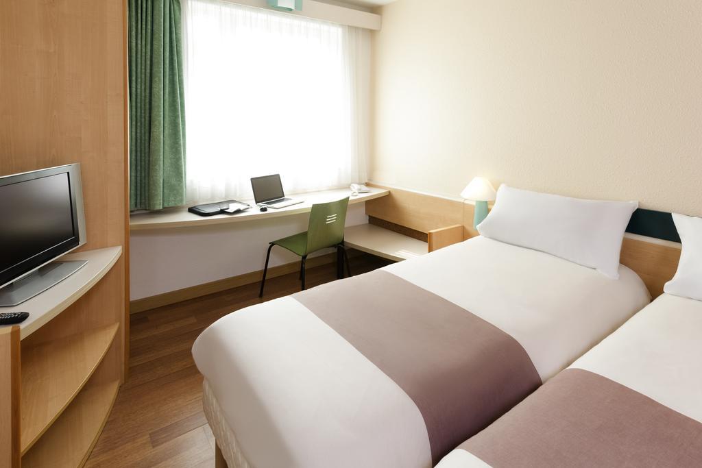 Ibis Charleroi Centre Gare Hotel Ngoại thất bức ảnh