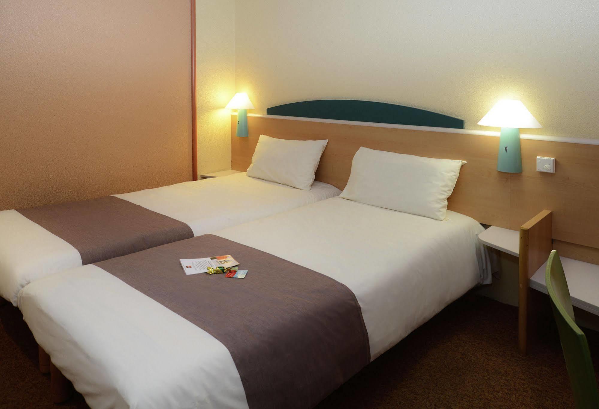 Ibis Charleroi Centre Gare Hotel Ngoại thất bức ảnh
