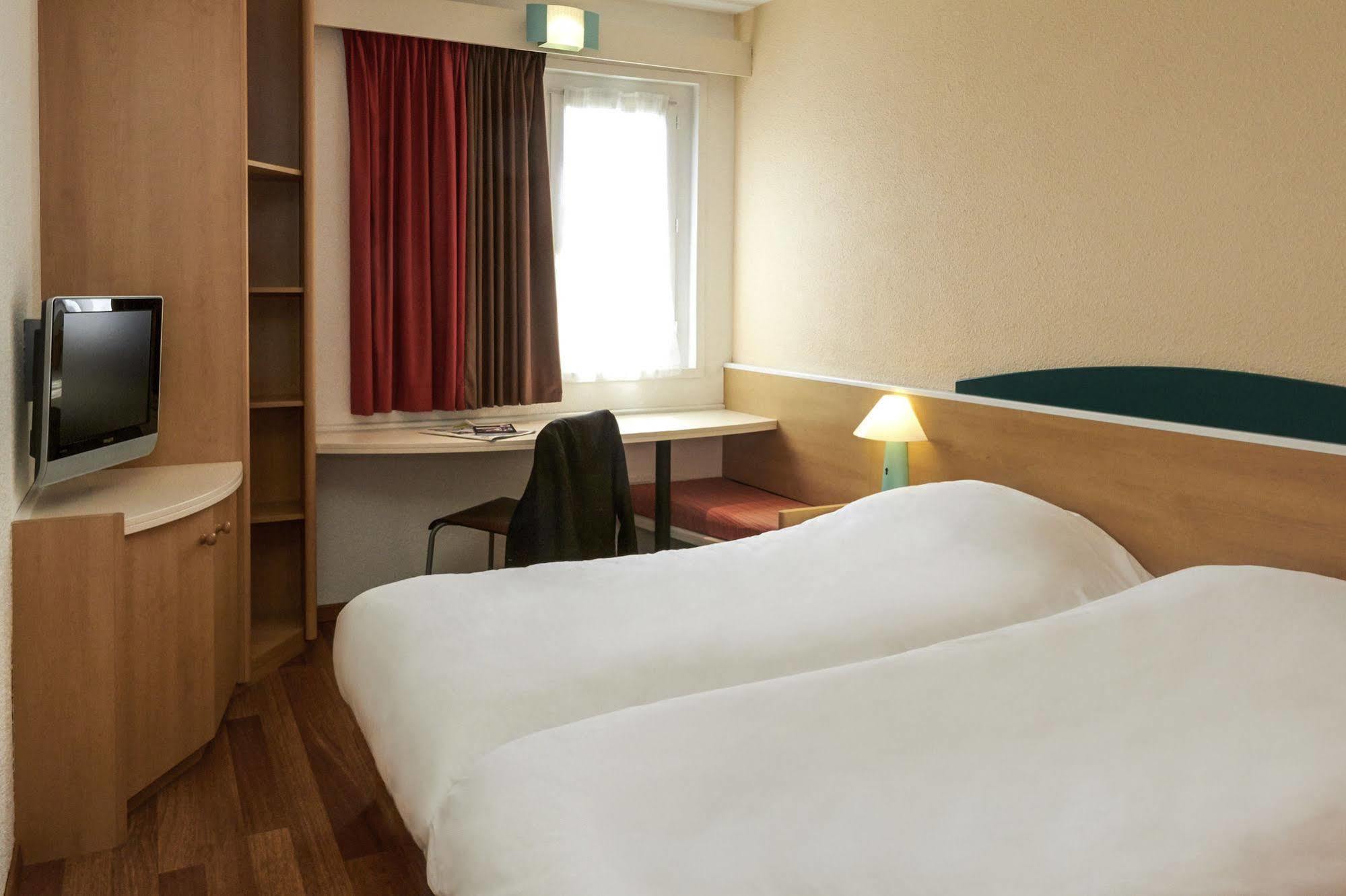 Ibis Charleroi Centre Gare Hotel Ngoại thất bức ảnh